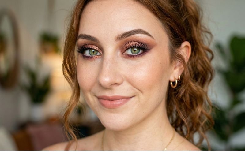Eye Makeup Ideas for Green Eyes: Colors, Looks & Techniques That Truly Make Them Pop